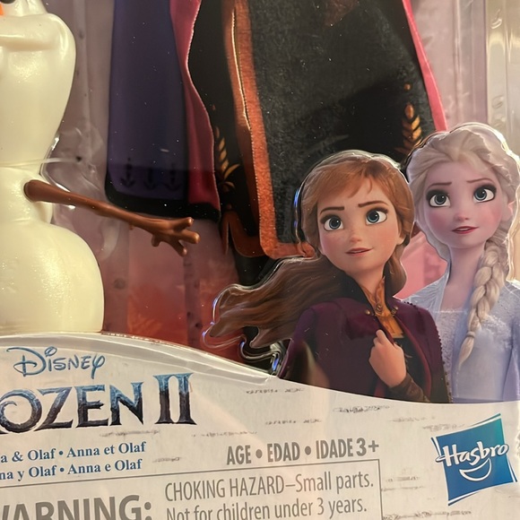 Disney Frozen II Anna & Olaf Doll Set - Red and Black - Picture 5 of 7